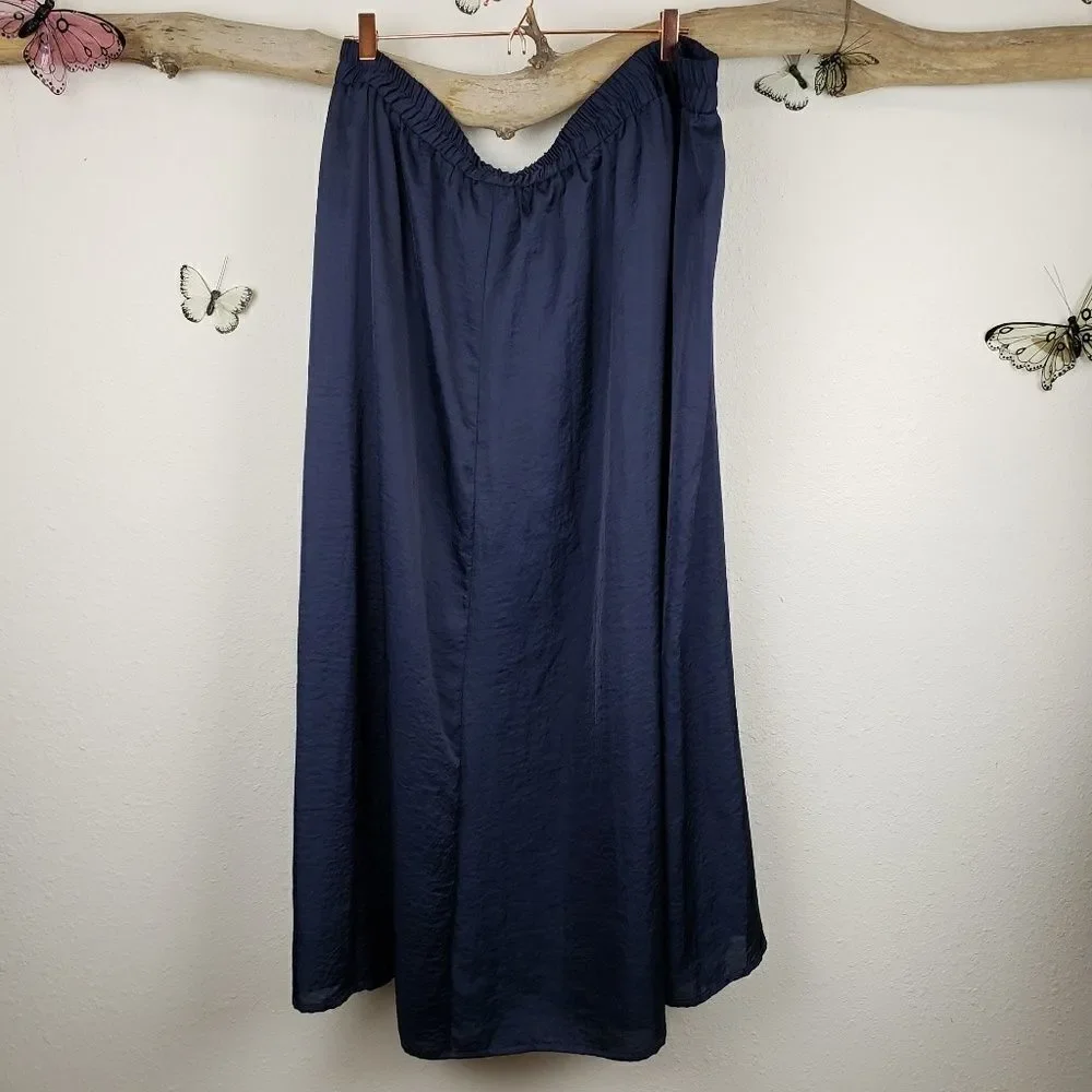 Lane Bryant flowy  navy maxi skirt